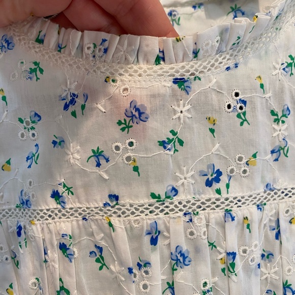 NWOT RAILS Filomena Top Bluebell Eyelet size Medium - Picture 11 of 12